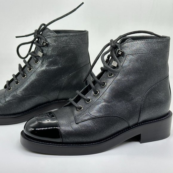 CHANEL 20A Iridescent Leather CC Cap Toe Lace Up Combat Ankle Booties Boots - Picture 9 of 16